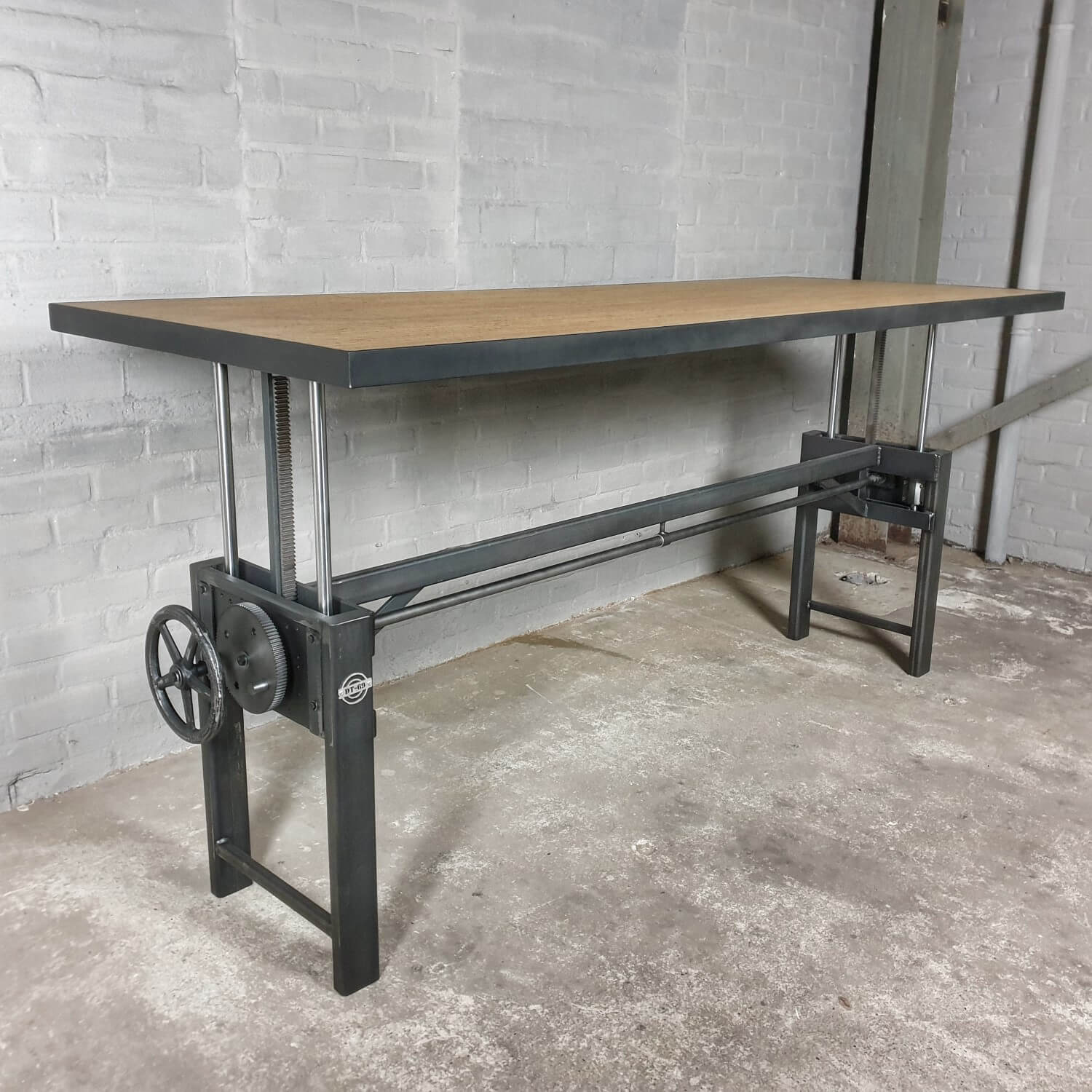 In Hoogte Verstelbare Tafel Tafelblad Van Kurk En Staal Dt69