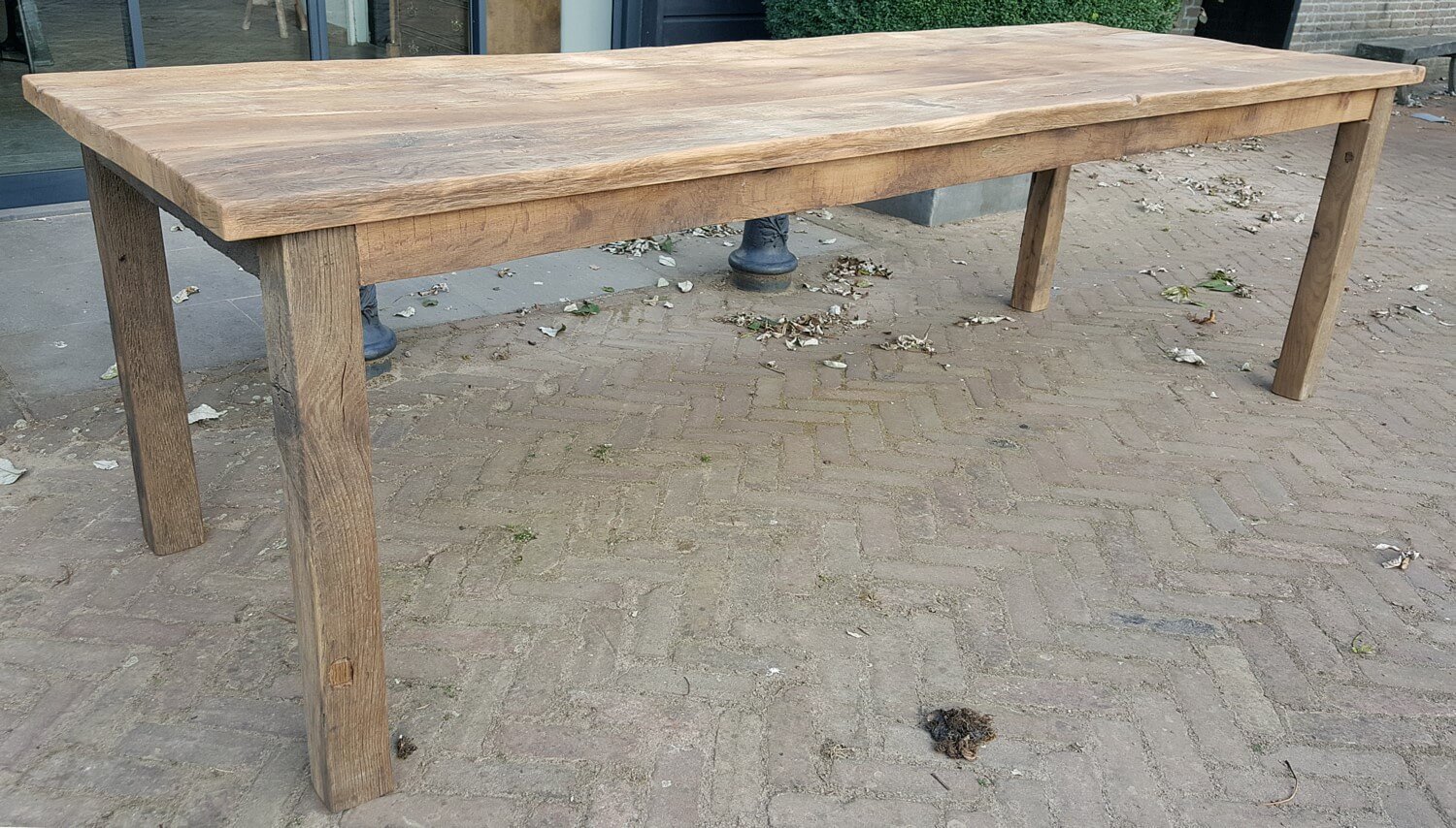 rustieke-franse-tafel-gemaakt-van-zonverbrand-oud-eiken-z002-02