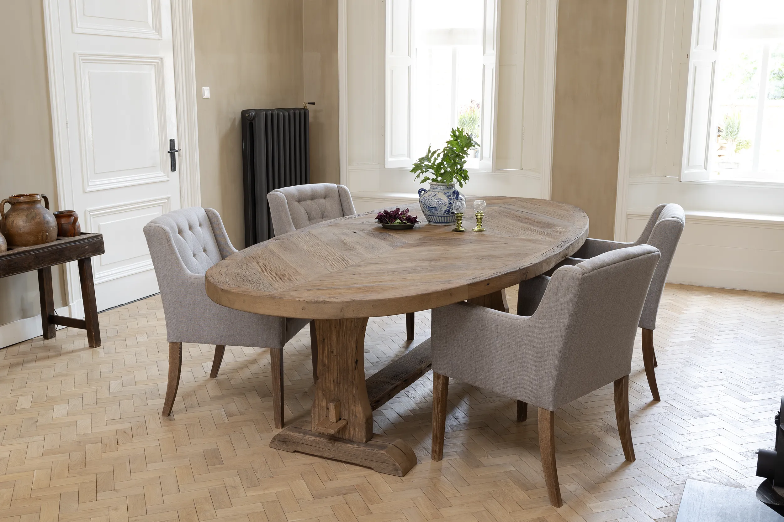 Ovale-kloostertafel-Annecy-Z030-3 Ovale eiken kloostertafel Annecy op maat gemaakt in Nederland