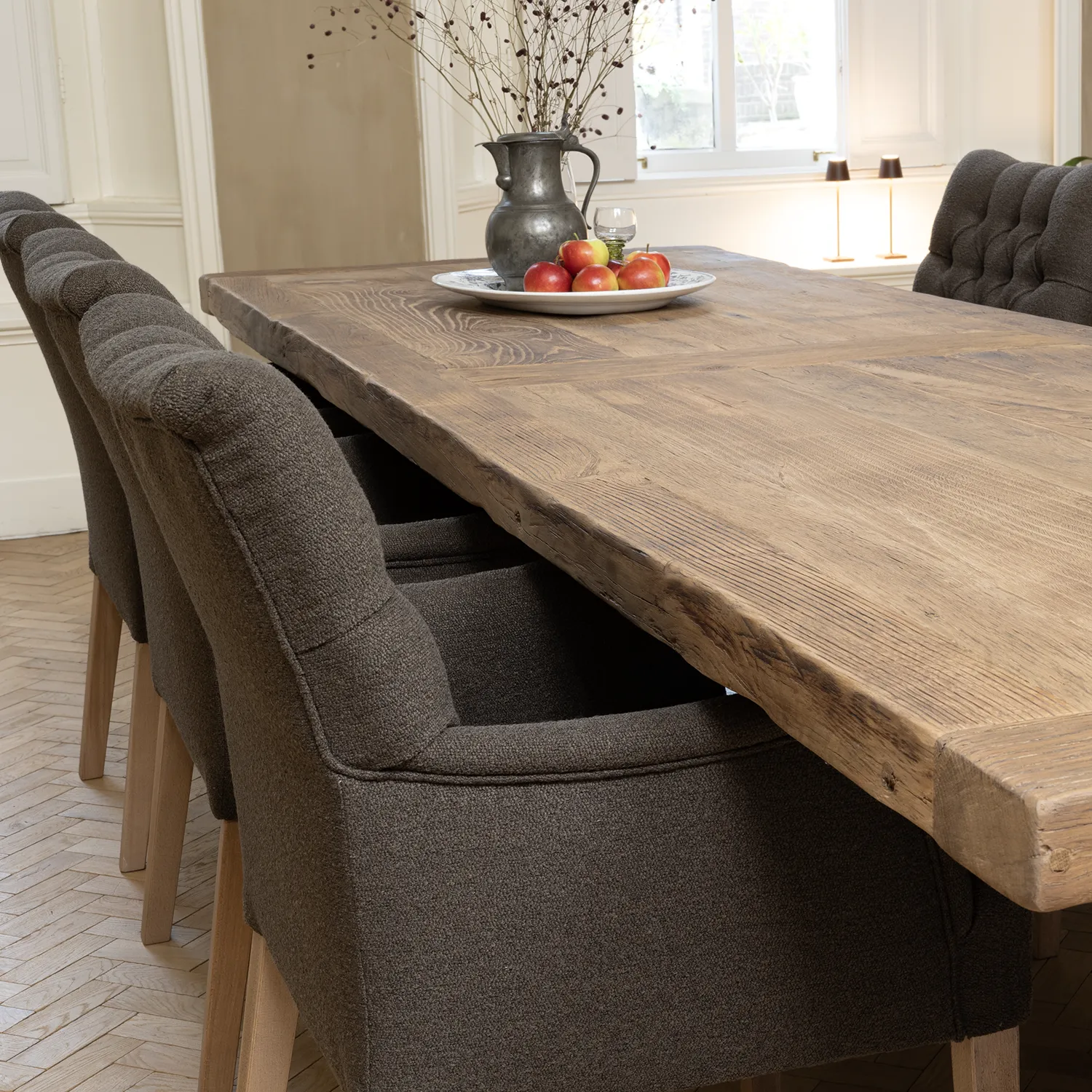 Bruce luxe eetkamerstoel met armleuningen op maat gemaakt